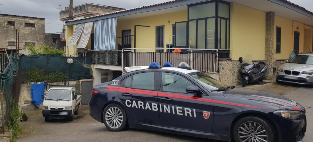 VIDEO Giugliano, Varcaturo: si era sottratto all’ordine di carcerazione, Carabinieri arrestano catturando pronto alla fuga