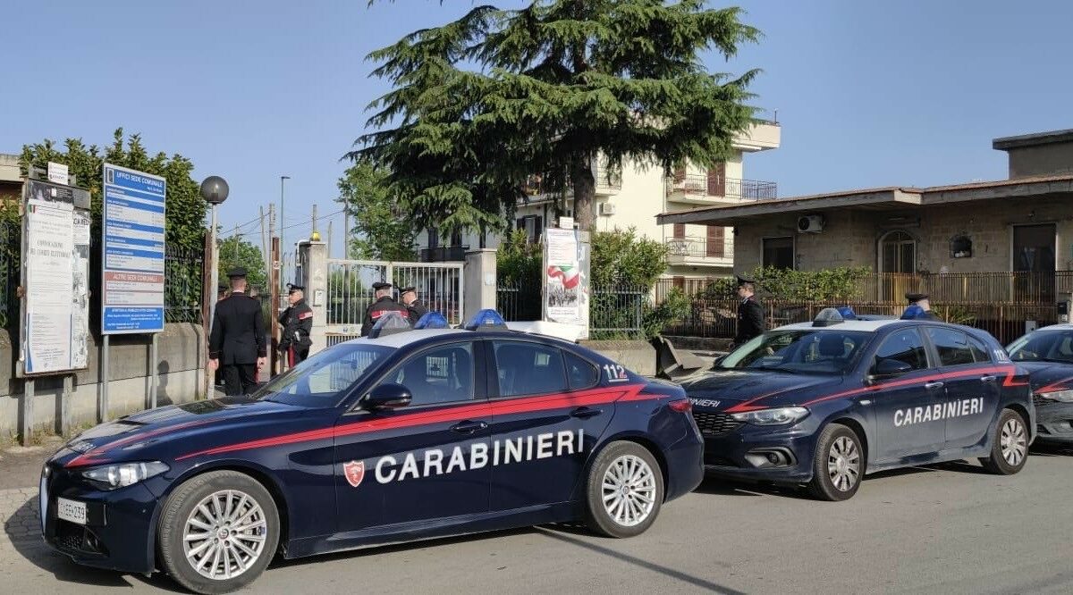 Cimitile: furbetti del cartellino negli uffici del comune. Carabinieri eseguono misura cautelare per 4 persone