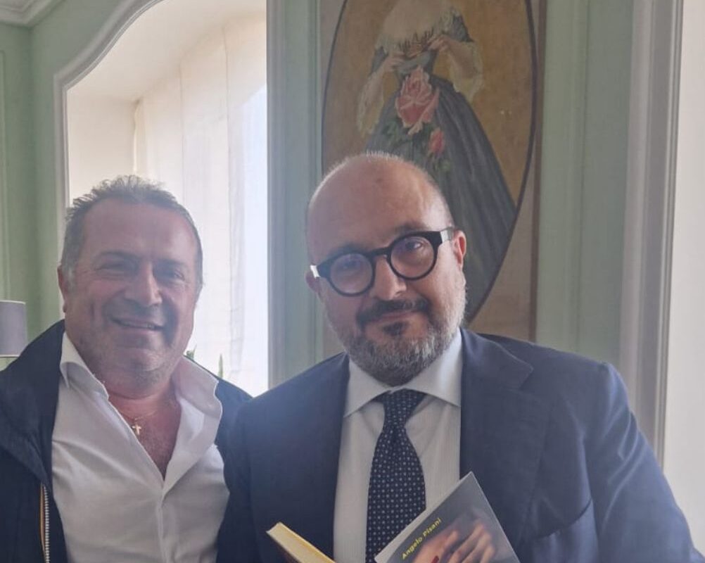 Uomini vittime di violenza, Pisani dona una copia del libro all’ex ministro Sangiuliano