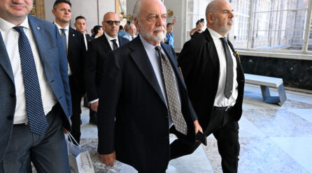 De Laurentiis attacca Dazn: “In quella rete lavorano telecronisti filoromanisti”